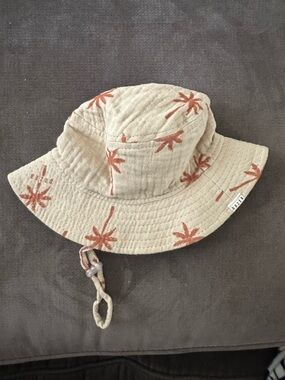 Children's Beige Palm-Print Bucket Hat with Chin Strap